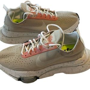 Original Nike Air Zoom Cream beige Trainers DM334 200 Womans Size 6.5